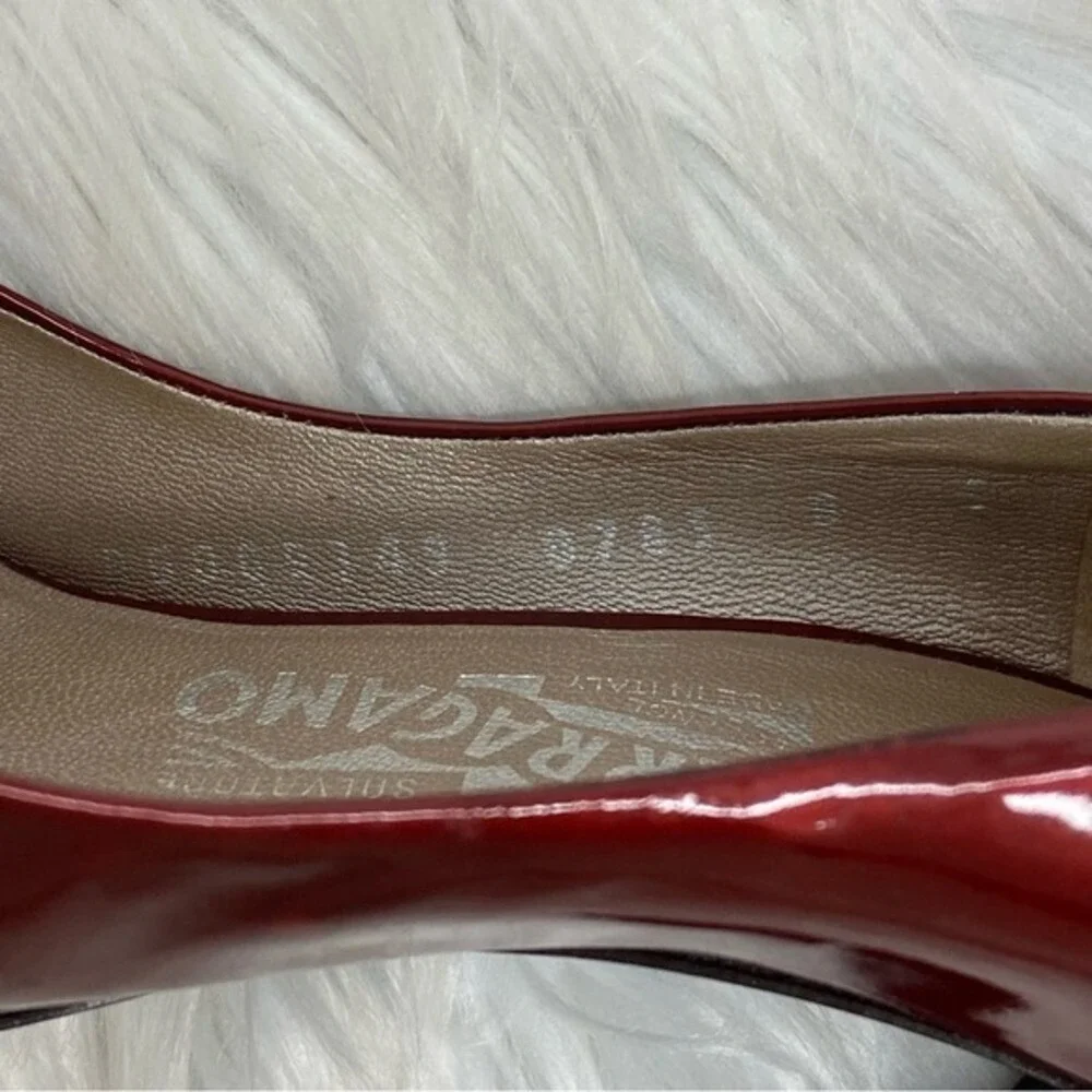 Salvatore Ferragamo Women Red Patent Leather Metallic Pumps Heels Size 9 B Italy